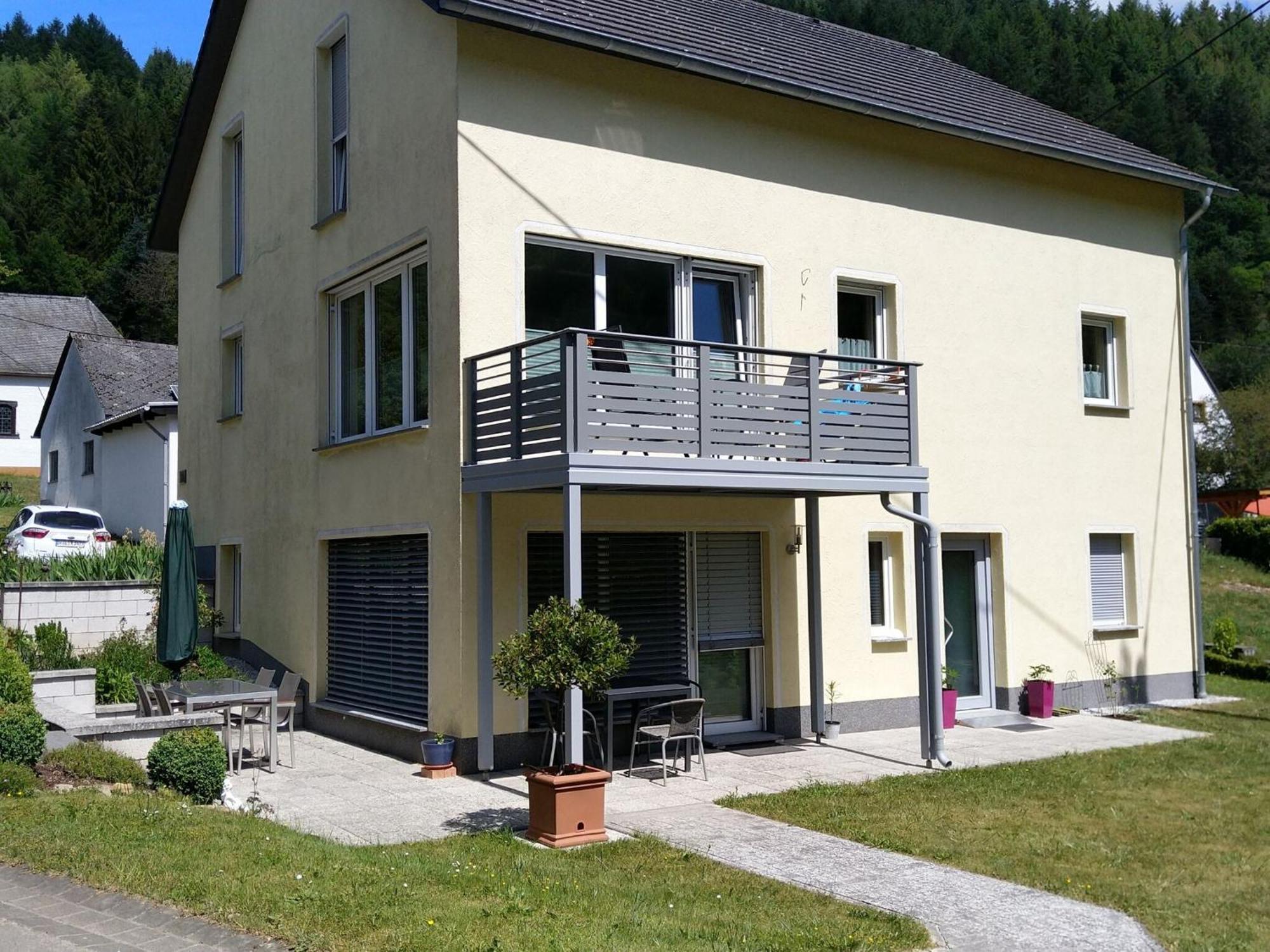 Apartment With Terrace And View Merschbach Екстер'єр фото