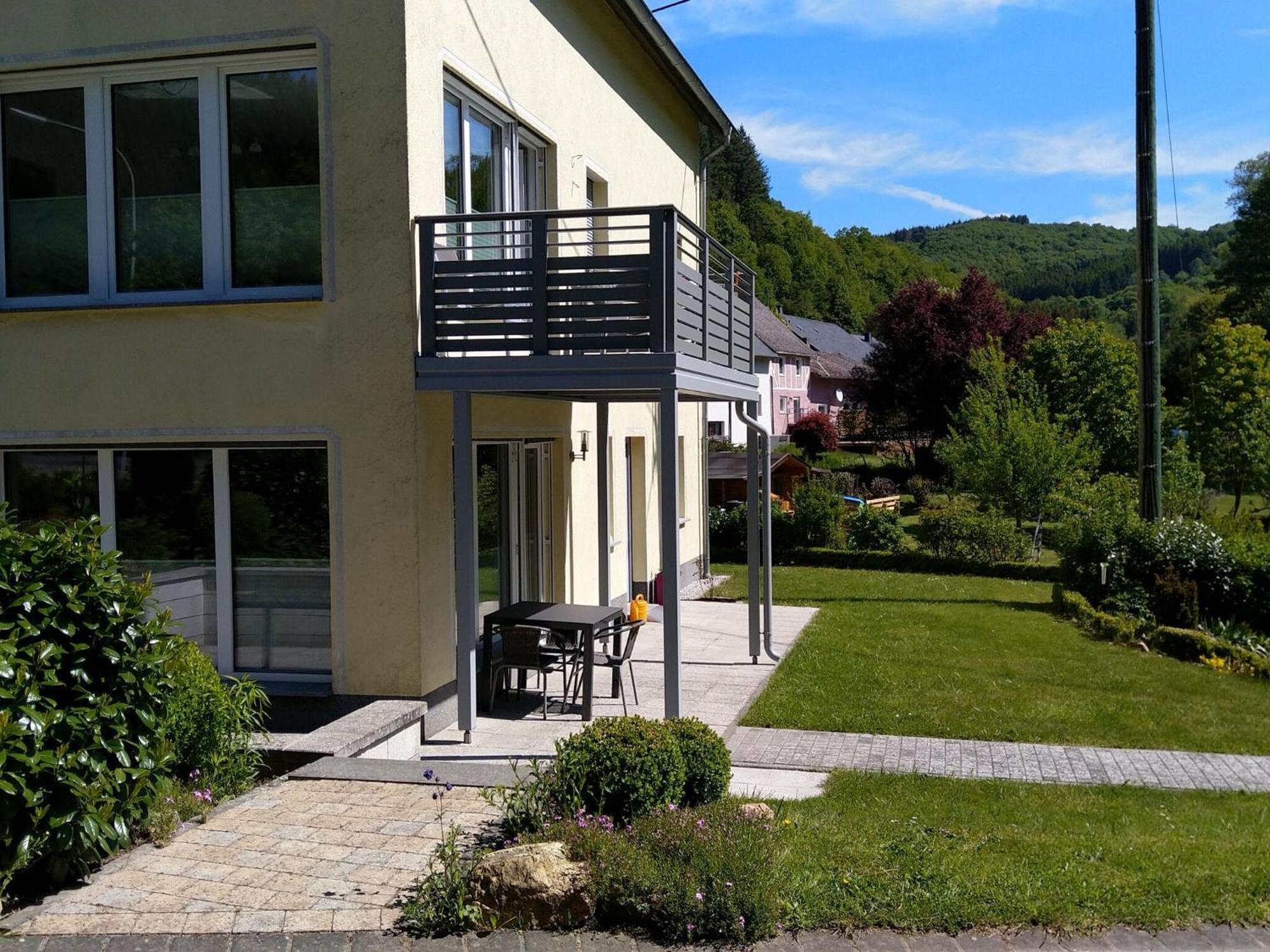 Apartment With Terrace And View Merschbach Екстер'єр фото
